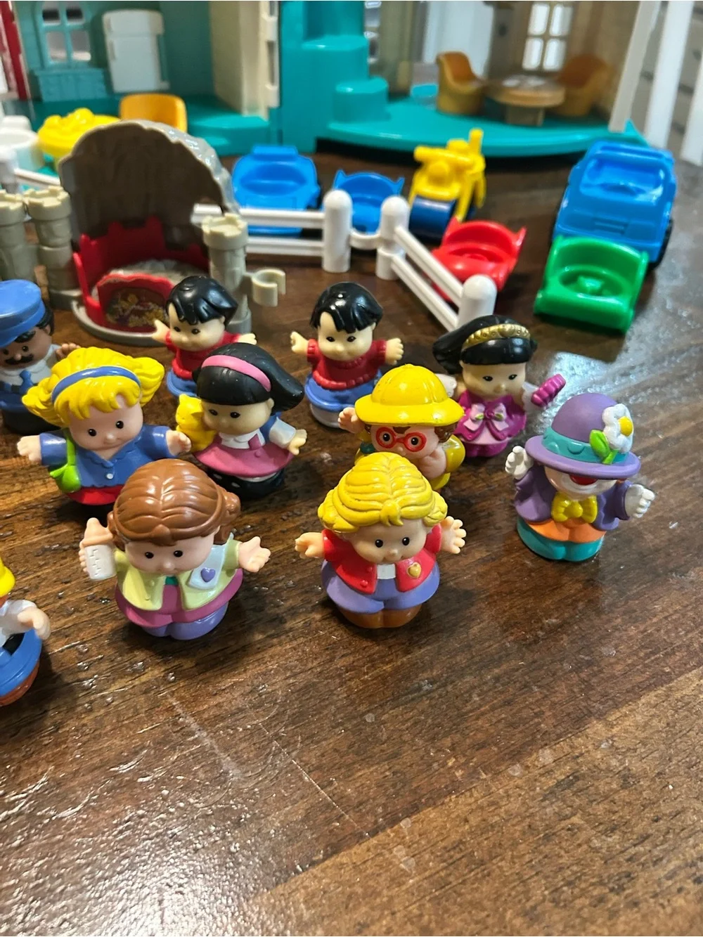 Fisher price little people large assorted vintage lot